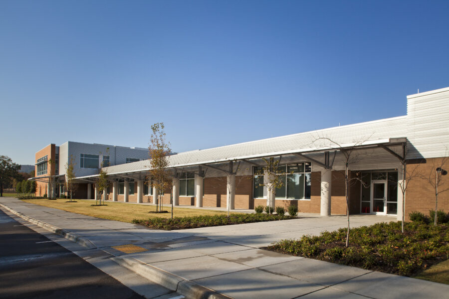 Don Roberts Elementary Don Roberts Elementary School - Front Entry Architecture by WDD Architects