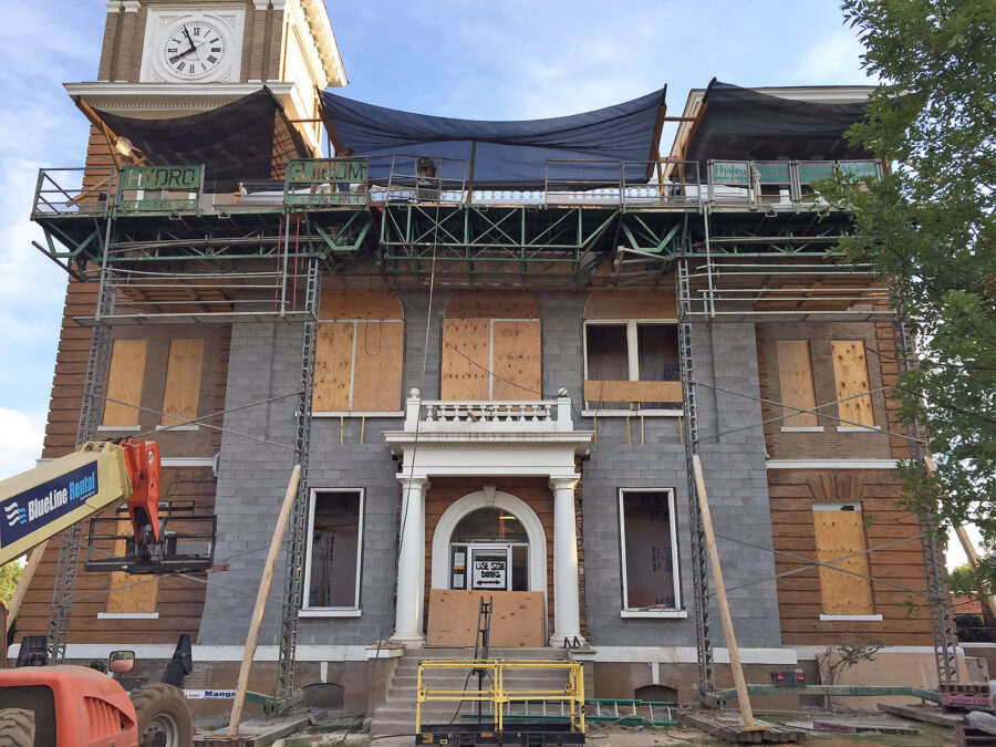 View of original deteriorated Bradley County Court House in Warren, Arkansas before it was restored by WDD Architects.